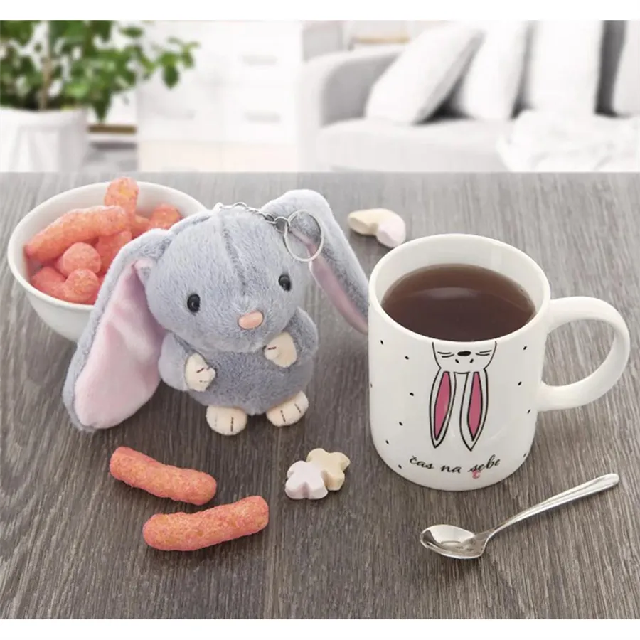 Tasse aus Porzellan + Hase 0.39 l O0322